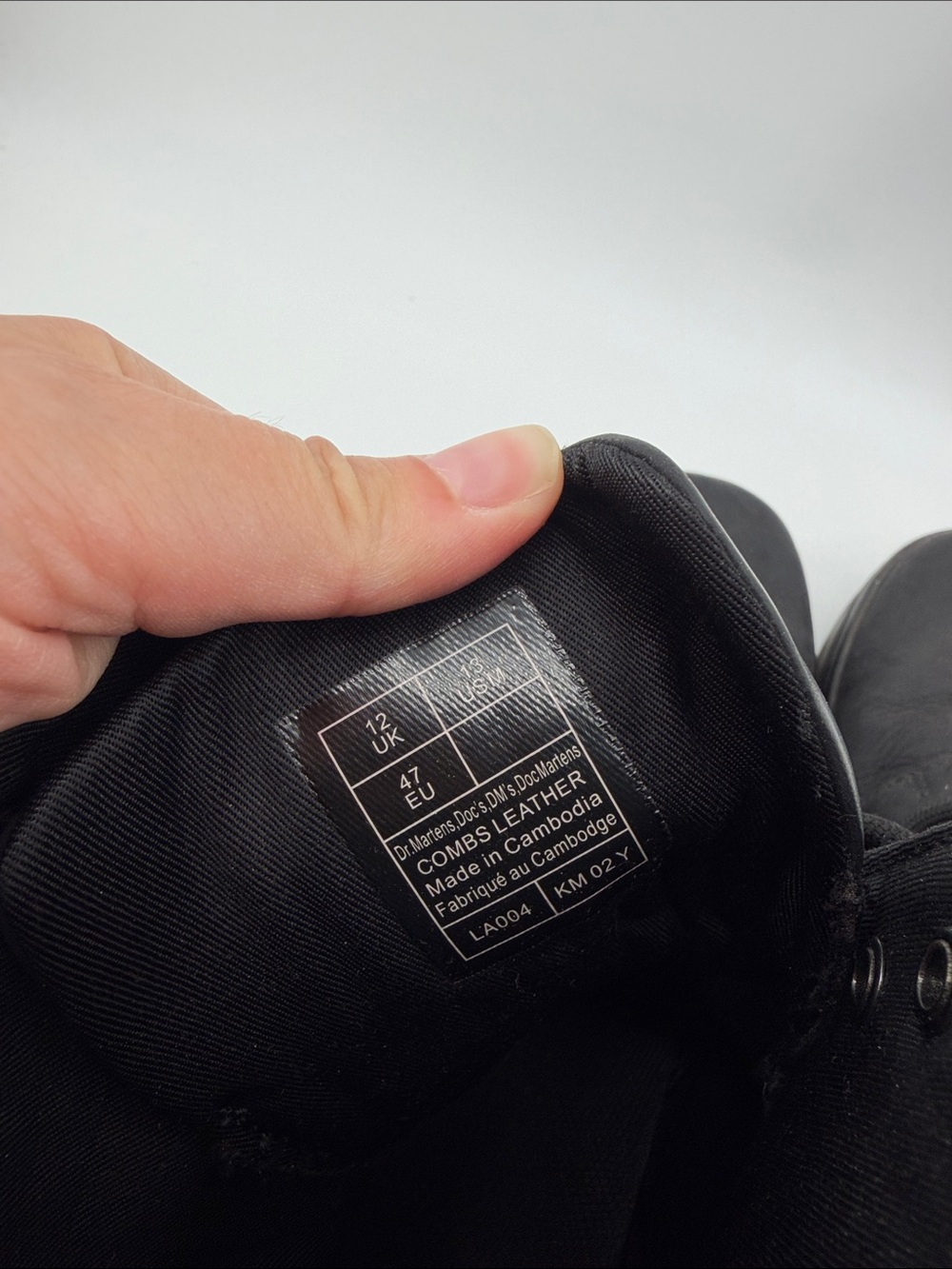 Dr. Martens Combs Boot in Black 13 MENS S61 - Picture 6 of 8